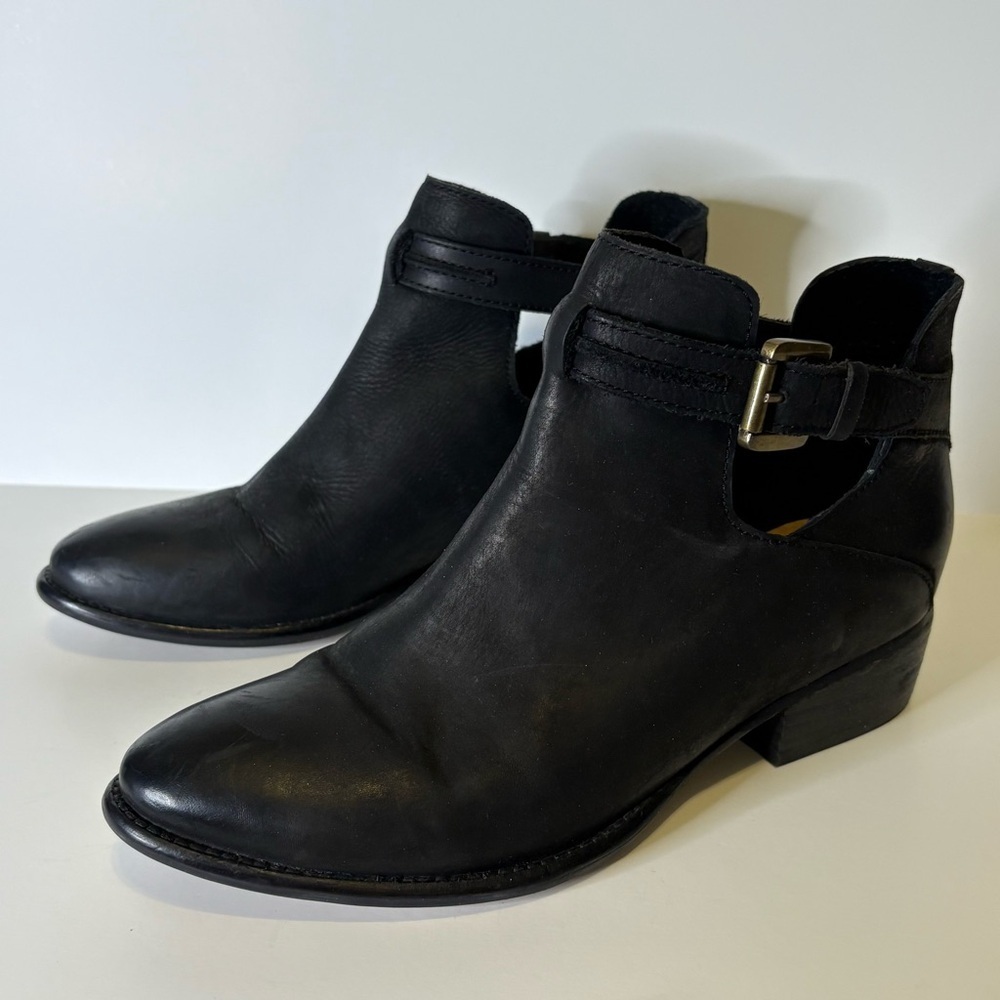 Seychelles Black Ankle Booties with Buckle Detail Size 6